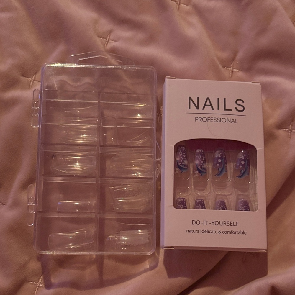 Nail press on and extensions